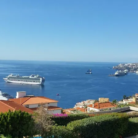 Charming Apartments In Funchal - Sao Goncalo Exterior photo