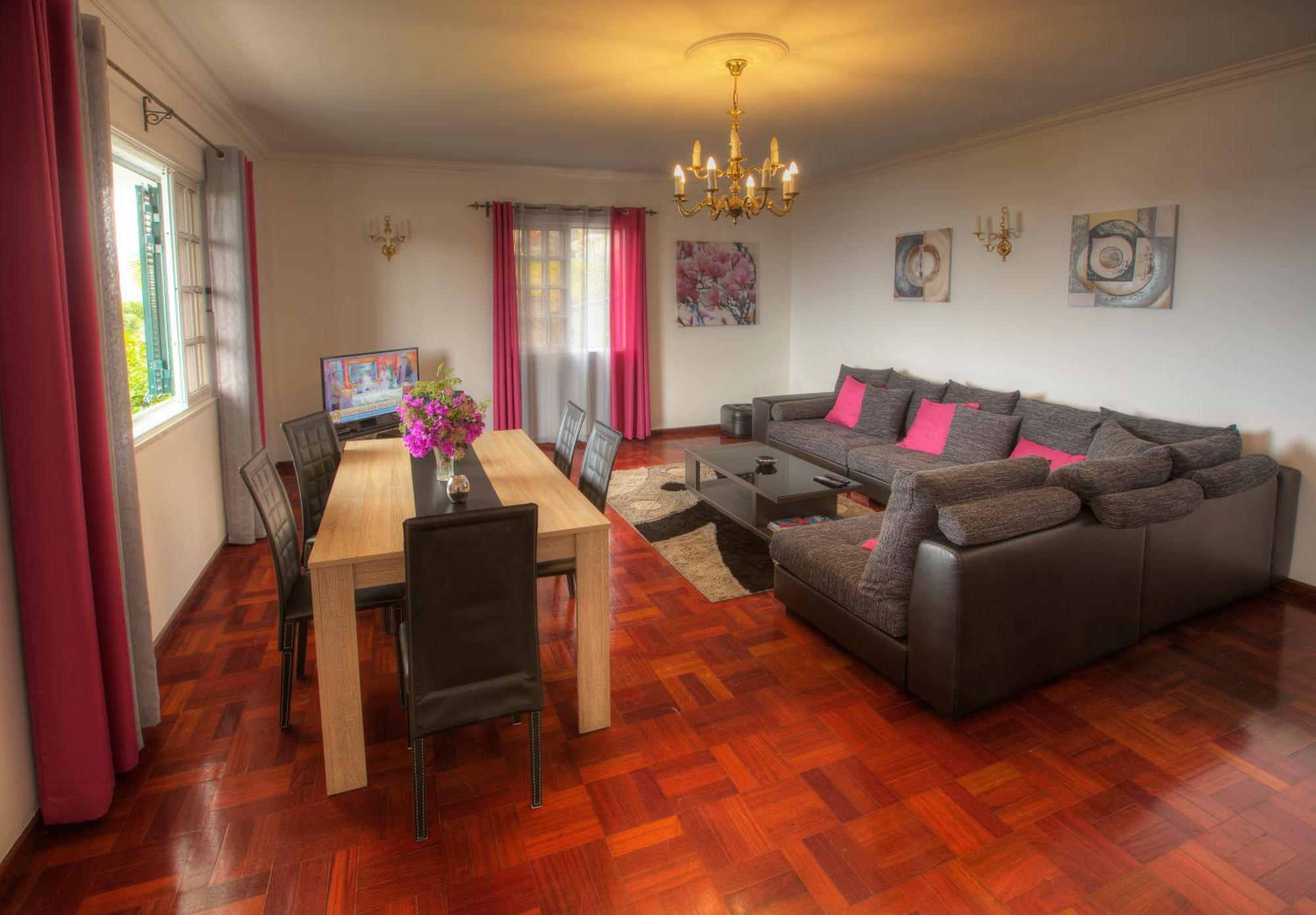 Charming Apartments In Funchal - Sao Goncalo Holiday home