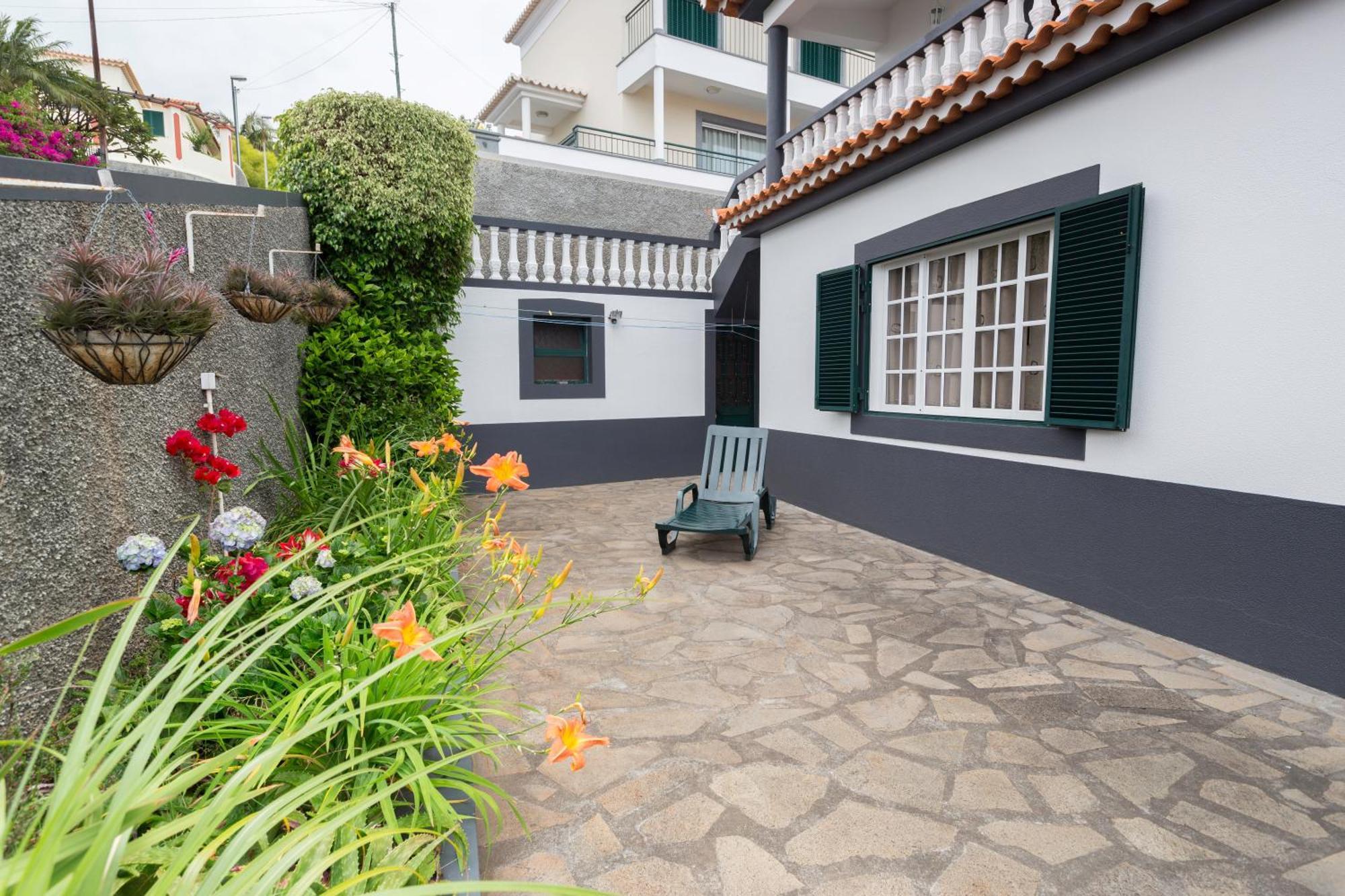 Charming Apartments In Funchal - Sao Goncalo Funchal (Madeira)